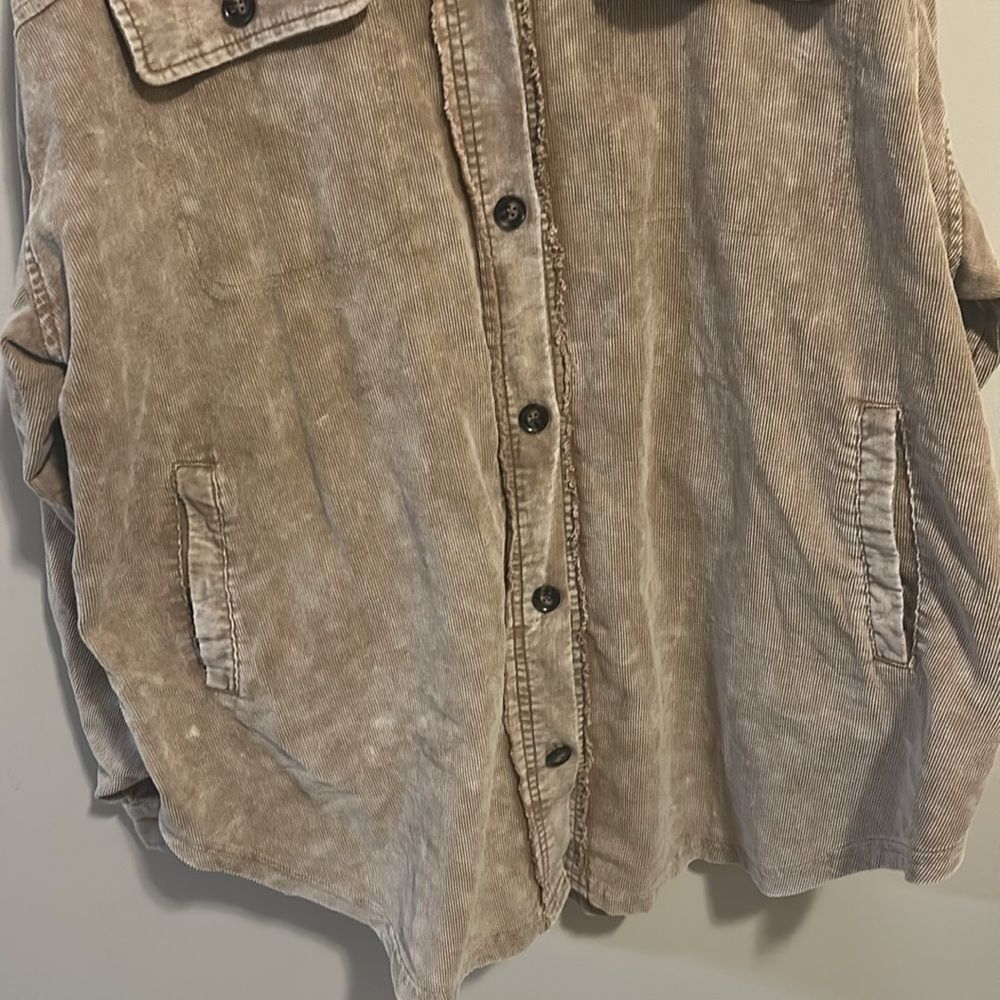 Bibi Button Up Corduroy Shacket. Size 1xl - image 5